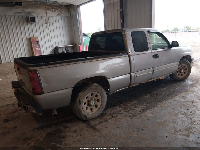 2005 Chevrolet Silverado 1500 Ls მანქანა იყიდება აუქციონზე, vin: 2GCEC19T151258720, აუქციონის ნომერი: 46069258