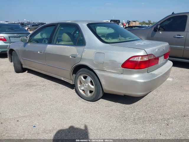 Auction sale of the 1998 Honda Accord Ex V6, vin: 1HGCG1656WA054053, lot number: 46069274