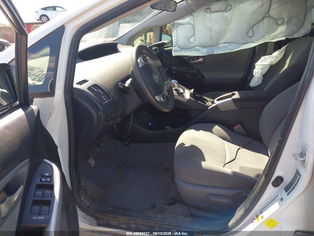 Toyota PRIUS PLUG-IN 2014 JTDKN3DP6E3060650 Image 5