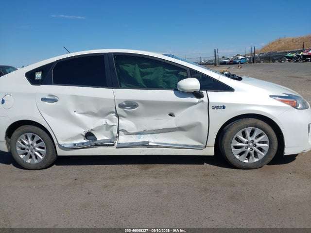 Toyota PRIUS PLUG-IN 2014 JTDKN3DP6E3060650 Image 6