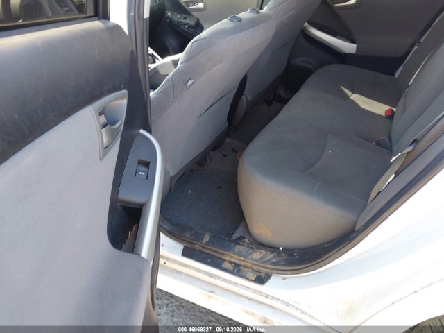 Toyota PRIUS PLUG-IN 2014 JTDKN3DP6E3060650 Image 8