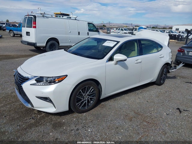 Lexus ES 350 2016 JTHBK1GG8G2239238 Image 2