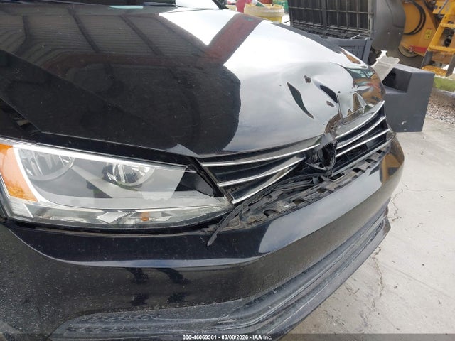 Продажа на аукционе авто 2015 Volkswagen Jetta 2.0l S, vin: 3VW2K7AJ4FM254199, номер лота: 46069361