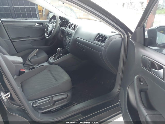 Продажа на аукционе авто 2015 Volkswagen Jetta 2.0l S, vin: 3VW2K7AJ4FM254199, номер лота: 46069361