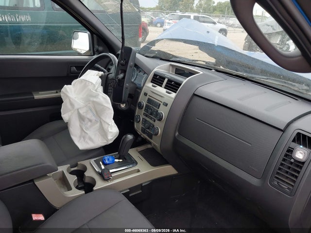 46069363 :رقم المزاد ، 1FMCU0D76BKA68427 vin ، 2011 Ford Escape Xlt مزاد بيع