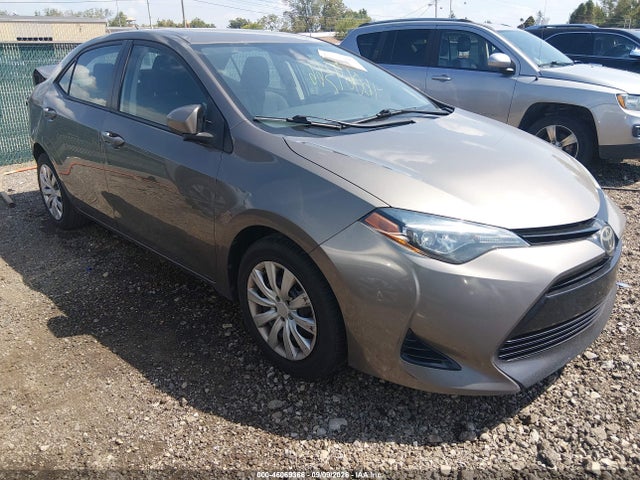 46069366 :رقم المزاد ، 2T1BURHE2HC958415 vin ، 2017 Toyota Corolla Le مزاد بيع