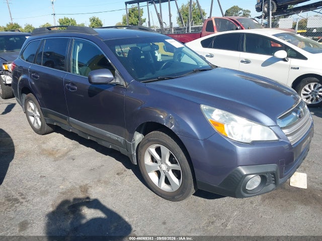 Продажа на аукционе авто 2013 Subaru Outback 2.5i Premium, vin: 4S4BRBCC0D3308799, номер лота: 46069383