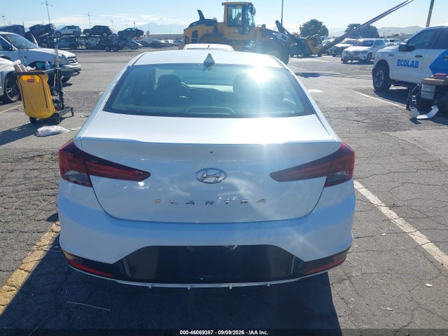 Hyundai ELANTRA SEL 2019 5NPD84LF4KH447213 Image 16
