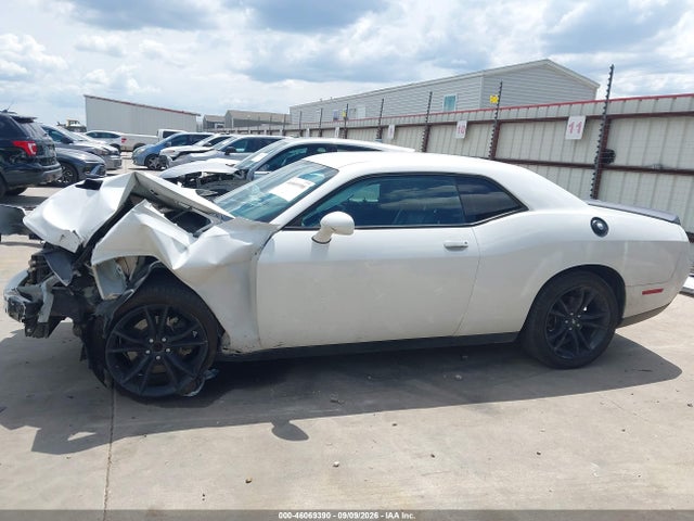 2018 Dodge Challenger Sxt Plus მანქანა იყიდება აუქციონზე, vin: 2C3CDZAG6JH216986, აუქციონის ნომერი: 46069390