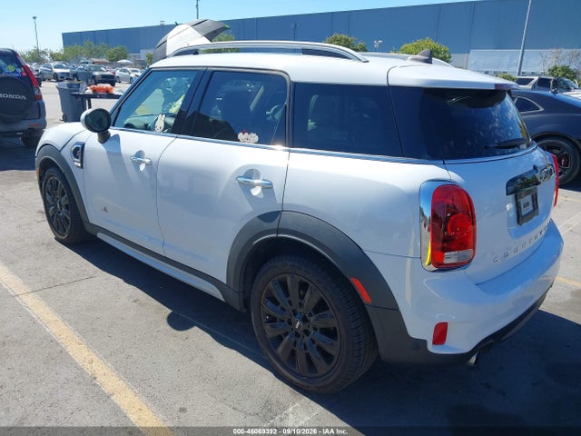 Mini Countryman Cooper S 2018 WMZYT5C35J3D83000 Image 3