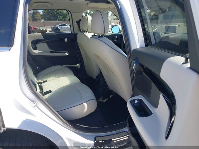 Mini Countryman Cooper S 2018 WMZYT5C35J3D83000 Image 8