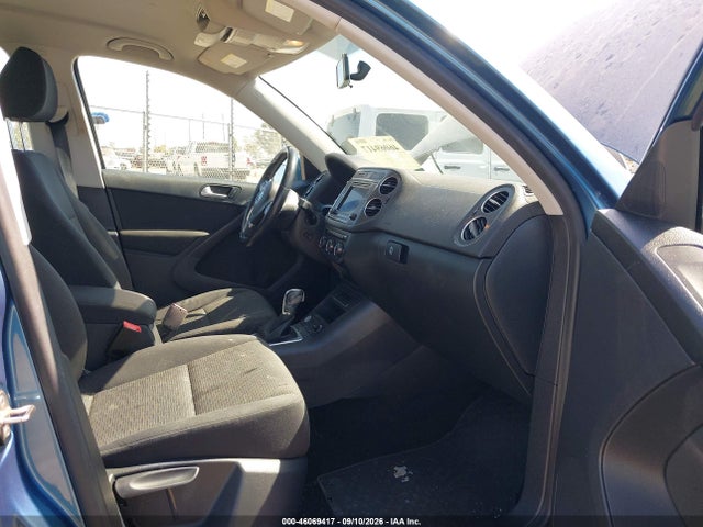 Продажа на аукционе авто 2017 Volkswagen Tiguan 2.0t/2.0t S, vin: WVGAV7AX6HK047264, номер лота: 46069417