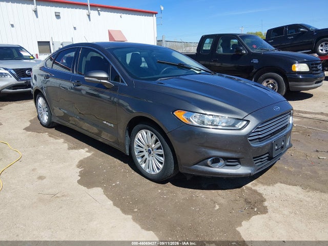 2016 3FA6P0LUXGR176641 головне зображення