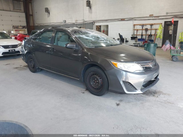 46069448 :رقم المزاد ، 4T1BF1FK8CU044827 vin ، 2012 Toyota Camry Le مزاد بيع