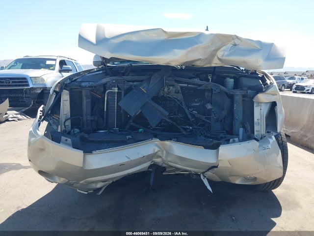 2007 Chevrolet Suburban 1500 Lt მანქანა იყიდება აუქციონზე, vin: 3GNFK16357G147357, აუქციონის ნომერი: 46069451