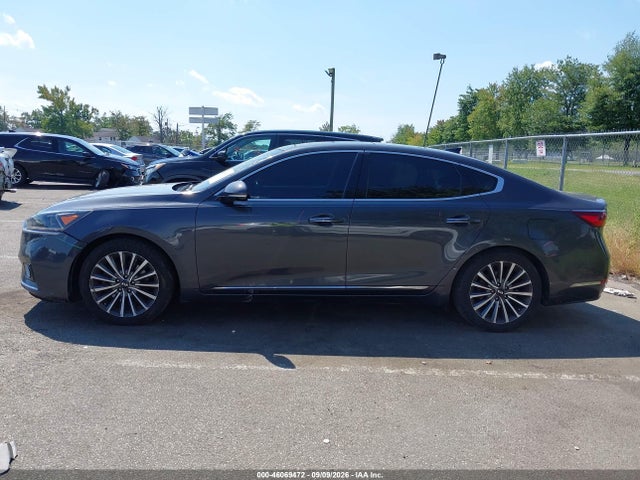 2018 Kia Cadenza Premium მანქანა იყიდება აუქციონზე, vin: KNALC4J10J5119543, აუქციონის ნომერი: 46069472