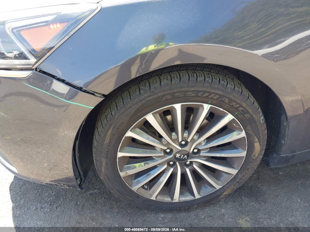 2018 Kia Cadenza Premium მანქანა იყიდება აუქციონზე, vin: KNALC4J10J5119543, აუქციონის ნომერი: 46069472