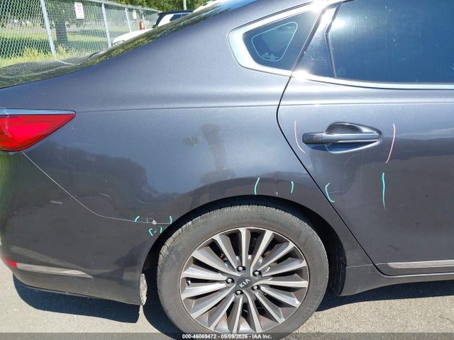 2018 Kia Cadenza Premium მანქანა იყიდება აუქციონზე, vin: KNALC4J10J5119543, აუქციონის ნომერი: 46069472