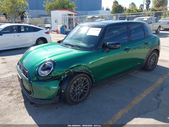 Продажа на аукционе авто 2025 Mini Hardtop Cooper S, vin: WMW53GD05S2W94690, номер лота: 46069493
