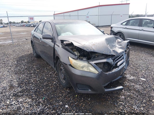 46069502 :رقم المزاد ، 4T4BF3EK8BR101075 vin ، 2011 Toyota Camry Le مزاد بيع