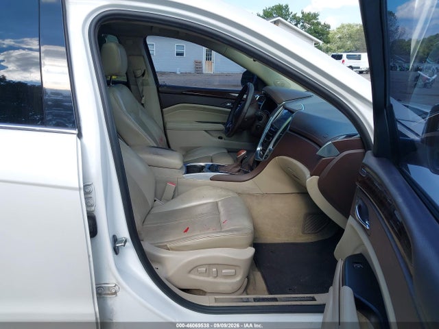 2014 Cadillac Srx Luxury Collection მანქანა იყიდება აუქციონზე, vin: 3GYFNEE3XES658687, აუქციონის ნომერი: 46069538