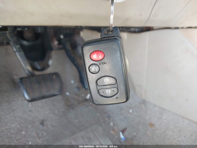 2010 Toyota Prius Iii მანქანა იყიდება აუქციონზე, vin: JTDKN3DU2A0043572, აუქციონის ნომერი: 46069540
