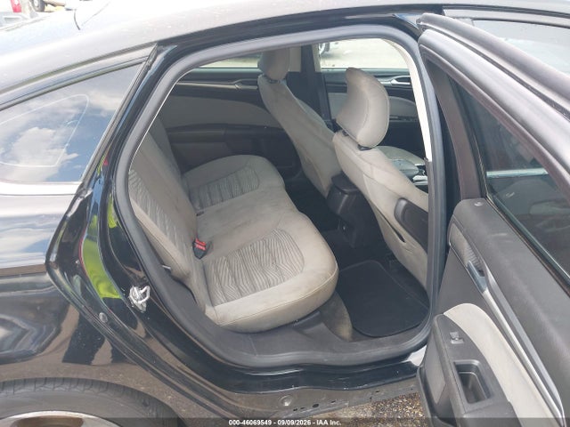 Продажа на аукционе авто 2016 Ford Fusion S, vin: 3FA6P0G71GR327306, номер лота: 46069549