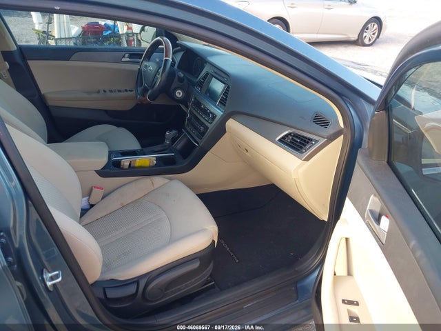 Продажа на аукционе авто 2017 Hyundai Sonata Se, vin: 5NPE24AFXHH490584, номер лота: 46069567