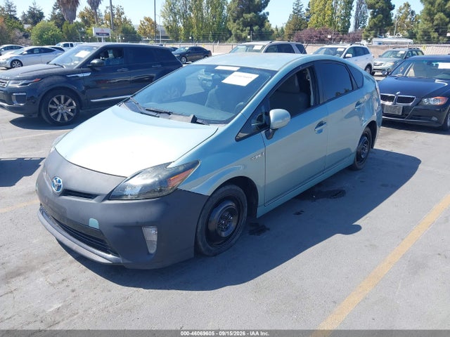 JTDKN3DU6F1959821 Toyota Prius Three