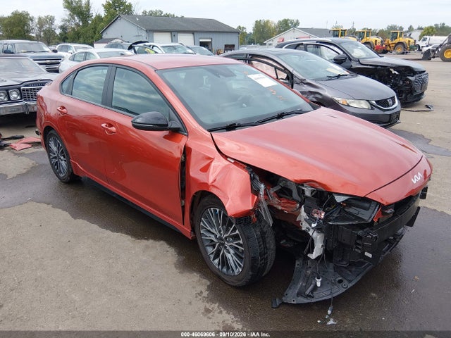 2022 Kia Forte Gt-line მანქანა იყიდება აუქციონზე, vin: 3KPF54AD5NE437172, აუქციონის ნომერი: 46069606