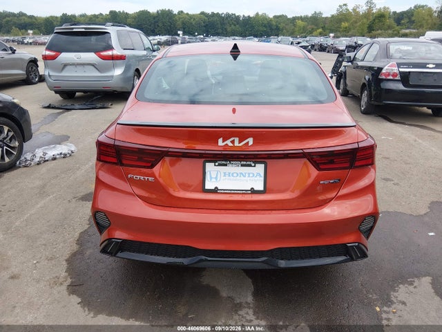 2022 Kia Forte Gt-line მანქანა იყიდება აუქციონზე, vin: 3KPF54AD5NE437172, აუქციონის ნომერი: 46069606