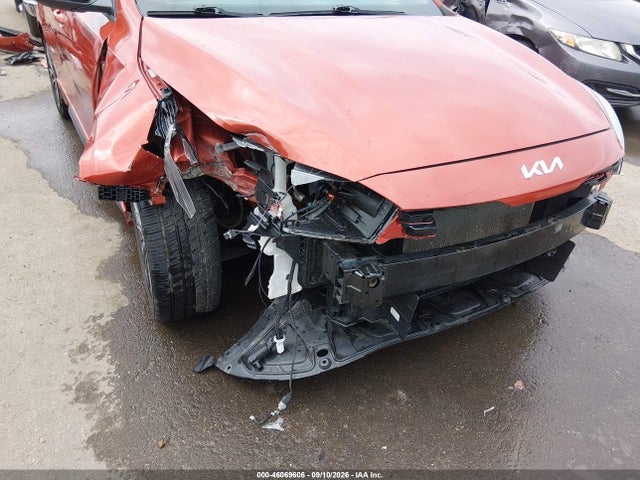 2022 Kia Forte Gt-line მანქანა იყიდება აუქციონზე, vin: 3KPF54AD5NE437172, აუქციონის ნომერი: 46069606