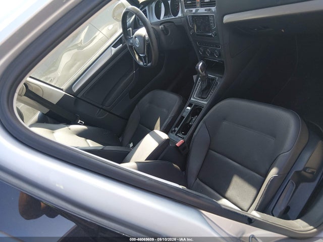 WVWPP7AU5FW910849 Volkswagen E-golf Sel Premium