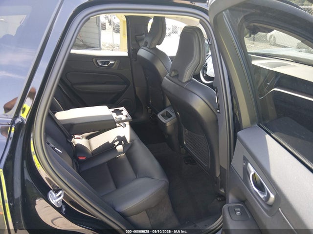 Продаж на аукціоні авто 2024 Volvo Xc60 B5 Plus Dark Theme, vin: YV4L12RL5R1777099, номер лоту: 46069625