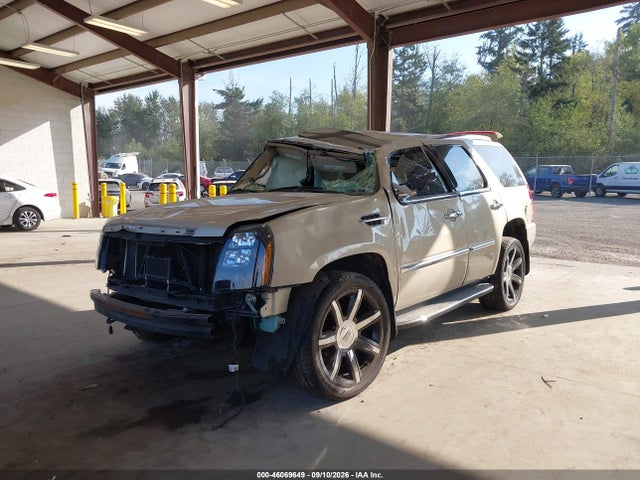 46069649 :رقم المزاد ، 1GYS4BEF9CR243273 vin ، 2012 Cadillac Escalade Luxury مزاد بيع