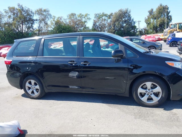 5TDZZ3DCXHS873511 Toyota Sienna L 7 Passenger