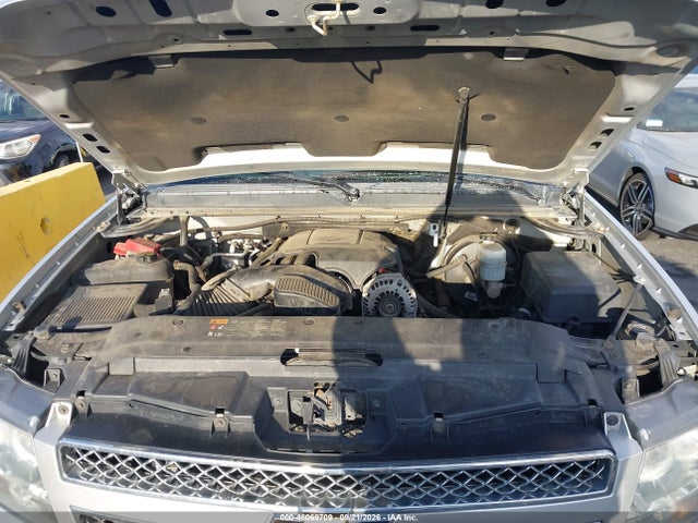 46069709 :رقم المزاد ، 1GNSKCE07DR331079 vin ، 2013 Chevrolet Tahoe Ltz مزاد بيع