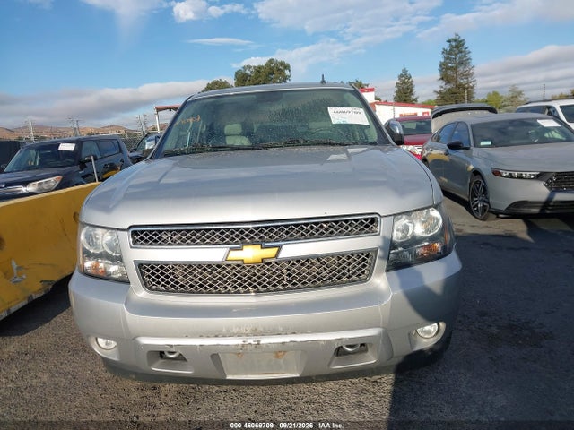 46069709 :رقم المزاد ، 1GNSKCE07DR331079 vin ، 2013 Chevrolet Tahoe Ltz مزاد بيع