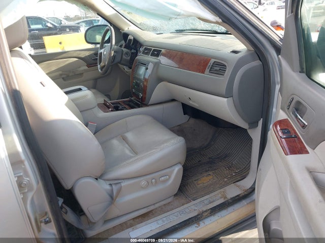 46069709 :رقم المزاد ، 1GNSKCE07DR331079 vin ، 2013 Chevrolet Tahoe Ltz مزاد بيع