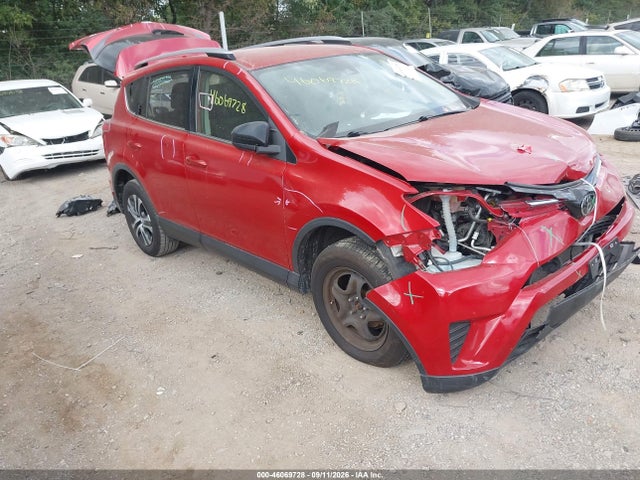 2017 Toyota Rav4 Le მანქანა იყიდება აუქციონზე, vin: JTMBFREV2HJ174013, აუქციონის ნომერი: 46069728
