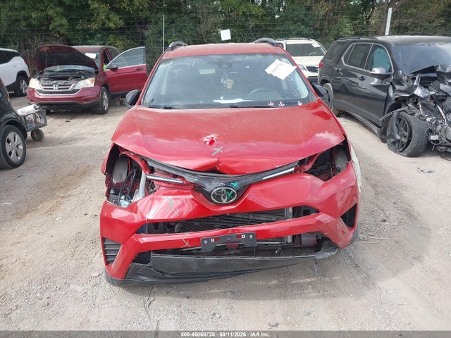 2017 Toyota Rav4 Le მანქანა იყიდება აუქციონზე, vin: JTMBFREV2HJ174013, აუქციონის ნომერი: 46069728
