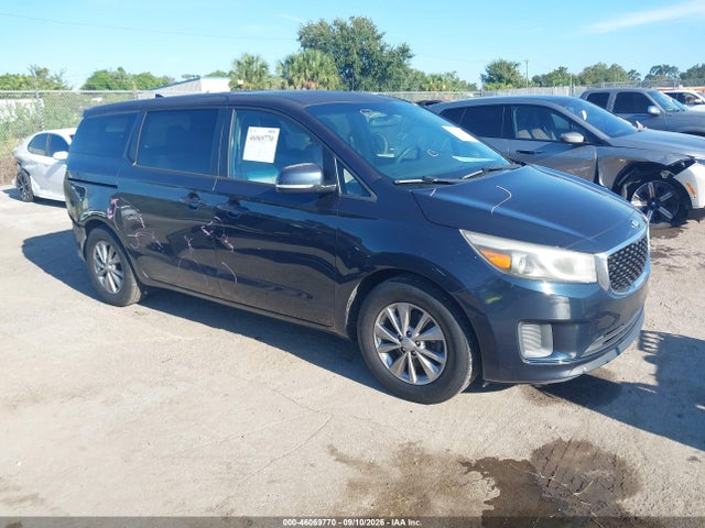 46069770 :رقم المزاد ، KNDMB5C12H6226899 vin ، 2017 Kia Sedona Lx مزاد بيع