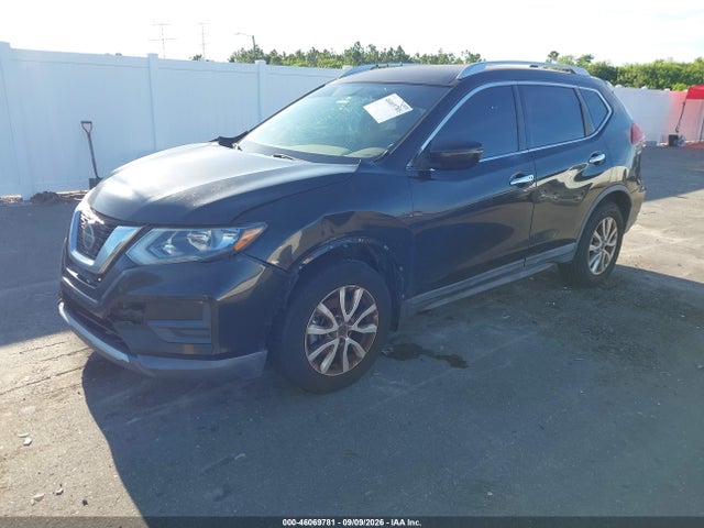 2018 Nissan Rogue Sv მანქანა იყიდება აუქციონზე, vin: KNMAT2MT8JP520760, აუქციონის ნომერი: 46069781