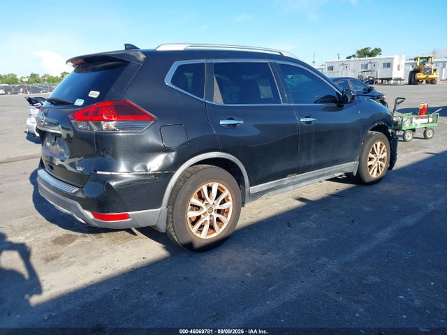 2018 Nissan Rogue Sv მანქანა იყიდება აუქციონზე, vin: KNMAT2MT8JP520760, აუქციონის ნომერი: 46069781