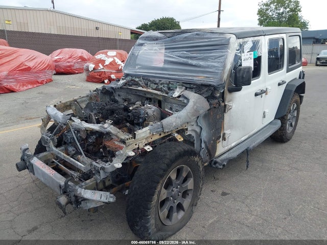 46069786 :رقم المزاد ، 1C4HJXEN9JW213573 vin ، 2018 Jeep Wrangler Unlimited Sahara 4x4 مزاد بيع