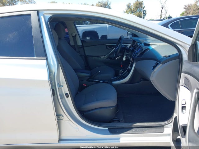 Hyundai ELANTRA SE 2016 5NPDH4AE0GH730239 Image 5
