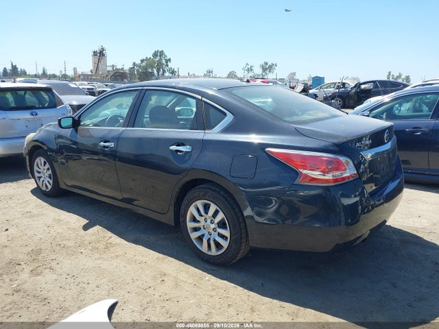 2015 Nissan Altima 2.5/2.5 S/2.5 Sl/2.5 Sv მანქანა იყიდება აუქციონზე, vin: 1N4AL3AP5FN883412, აუქციონის ნომერი: 46069855