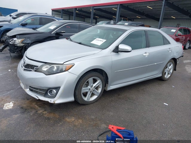 46069894 :رقم المزاد ، 4T1BF1FK5CU099476 vin ، 2012 Toyota Camry Se مزاد بيع