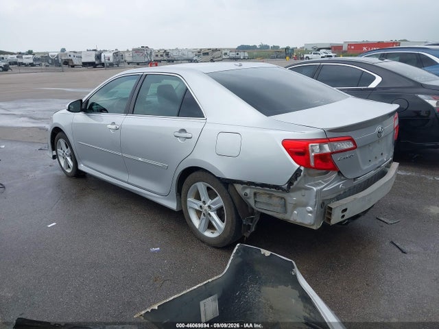 46069894 :رقم المزاد ، 4T1BF1FK5CU099476 vin ، 2012 Toyota Camry Se مزاد بيع
