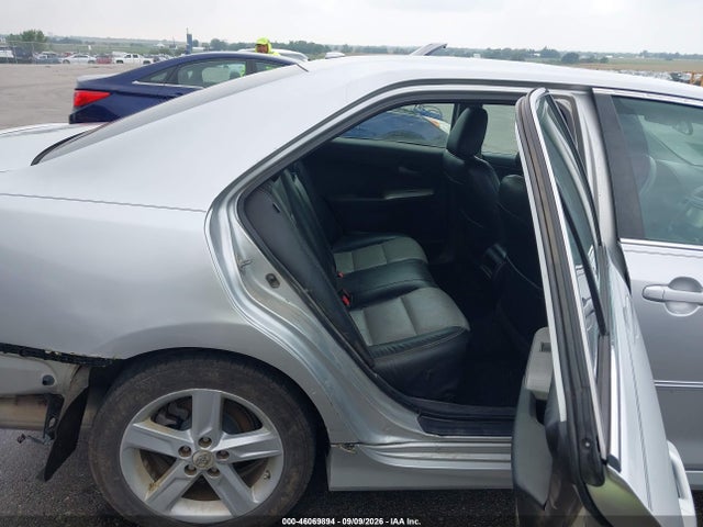 46069894 :رقم المزاد ، 4T1BF1FK5CU099476 vin ، 2012 Toyota Camry Se مزاد بيع